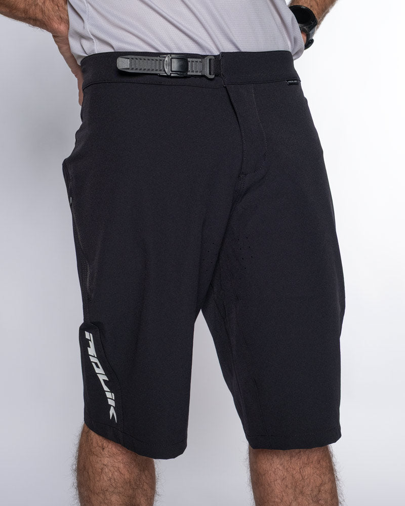 MENS FLYER SHORTS | BLACK